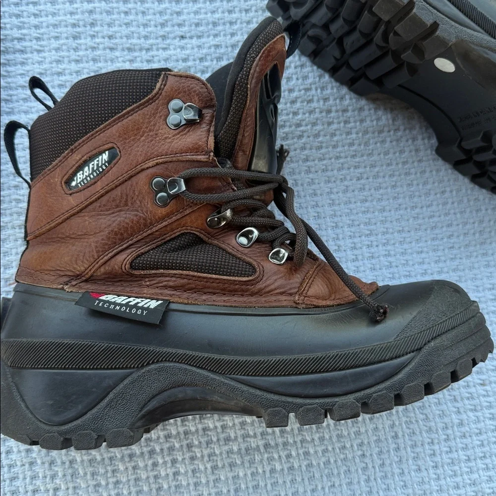 Baffin Men's Dual-Tone Snow Boots size 10